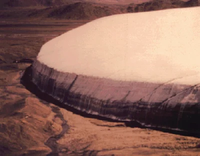 abraca - Tybetański lodowiec położony na wysokości 6000 metrów, o grubości 308metrów,...