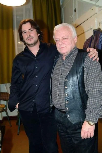 Sekoju - Keanu Reeves i Anthony Hopkins
Szanujesz - plusujesz

#film #kino #keanur...