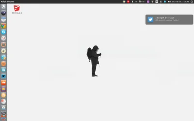 gc89 - Tak wygląda mój pulpit na Ubuntu. Na 4 letnim laptopie śmiga aż miło. Przy pro...