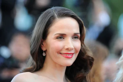 c.....7 - Trochę się #zbuntowanyaniol postarzał. #nataliaoreiro #fakundoarana #cambio...