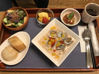 tomosano - Dla porównania, posiłek w japońskim szpitalu: