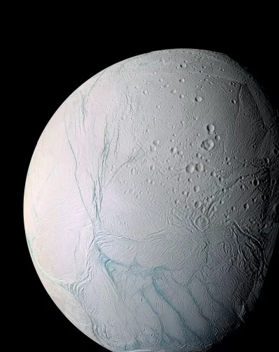 s.....w - Tygrysie pasy na powierzchni Enceladusa (sztucznie wyróżnione niebieskim ko...