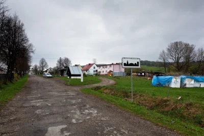 1.....z - W Polsce niedaleko Bieszczad jest miejscowość Wyszowatka, prawie wszyscy mi...