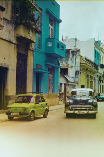 Uogolnienie - W miedzyczasie udalo mi sie trafic na Kube. Jeszcze za zycia F. Castro!...