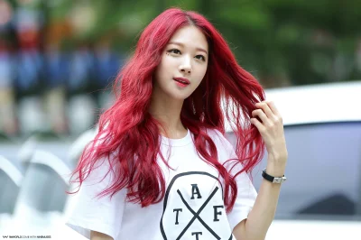 K.....o - #minha #ninemuses 
#koreanka