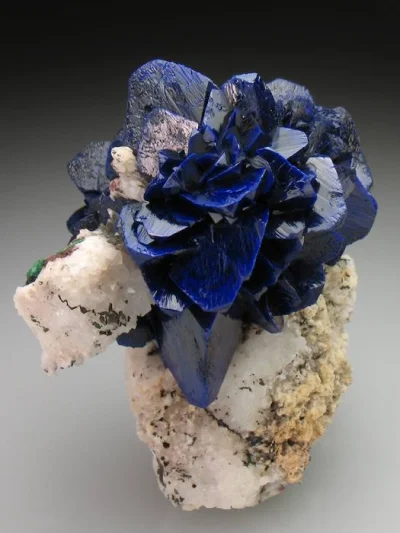 Pan_Slawek - Róża azurytowa, coś pięknego :)



#mineraly #mineralogia #krysztal #geo...
