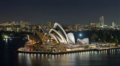 Foresight - @PanFizyk: Ładny cherry-picking, jak jedziesz do Sydney to oglądasz budyn...