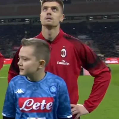 handsomejack - Na zdjęciu poniżej Krzysztof Piątek i Lorenzo Insigne.
#mecz