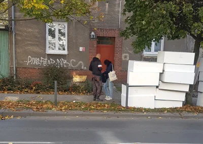 Aou - Jaka piękna Polska cała. Czego my tu nie mamy na tym zdjęciu.
Seba Budowlaniec ...