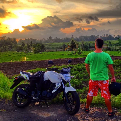 F.....Q - #instagram #zachodslonca #motocykle #bali #indonezja