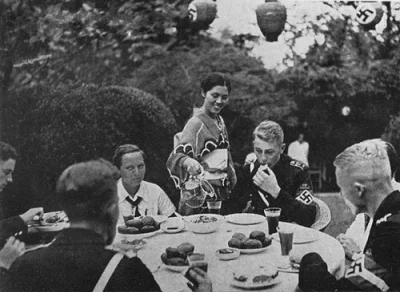 CleMenS - Hitlerjugend podczas pobytu w Japonii, 16 sierpnia 1938.
SPOILER
SPOILER