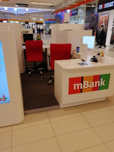 Krzyszy - Ktoś potrzebuję pieczątkę z mBanku? Można chyba wziąć sobie. 
#mbank #piec...