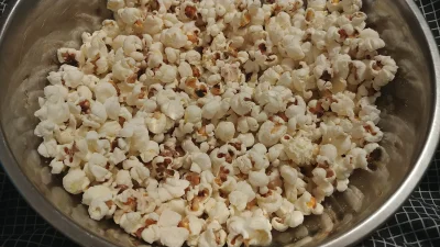pieczarrra - Domowy popcorn najlepszyyyy

#popcorn