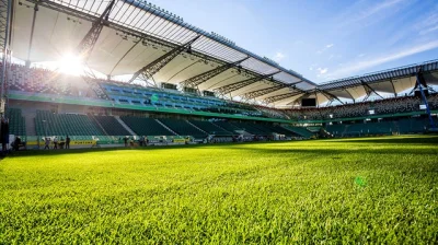 ASZdziennikpl - Stadion Legii zamknięty ze względów humanitarnych. UEFA: Lepiej, żeby...