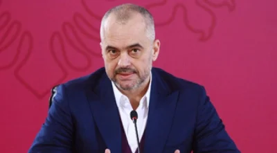 u.....s - @ukulelejas: Edi Rama, premier Albanii