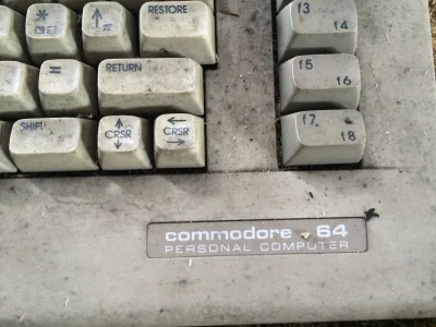 P.....i - Mój pierwszy komputer #comodore :'(