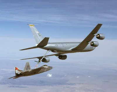 Arveit - @Wyrewolwerowanyrewolwer: Boeing KC-135