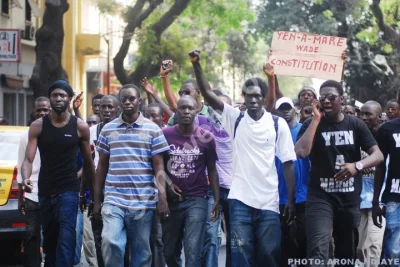 Neto - Obrońcy konstytucji z Senegalu