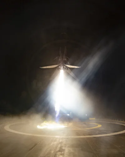 L.....m - >Falcon 9 lands on the “Of Course I Still Love You” droneship and returns t...