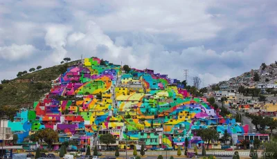 crab_nebula - Pachuca- Meksyk, grupa German Crew maluje 209 domów na wzgórzu tworząc ...