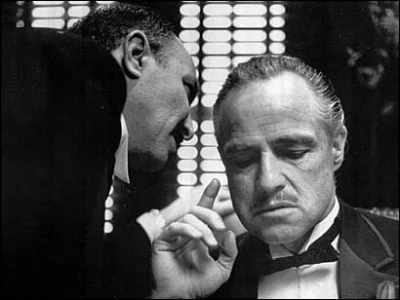 r.....i - Marlon Brando jako Vito Corleone. Bezapelacyjnie.