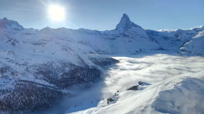 manedhel - Piękne morze chmur dziś w górach
#alpventure (mój tag) #gory #szwajcaria ...