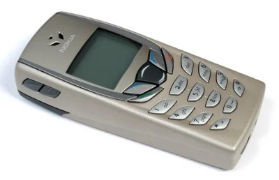 Tomek72222 - @hazawwin: Nokia 6510, bardzo miło go wspominam :)