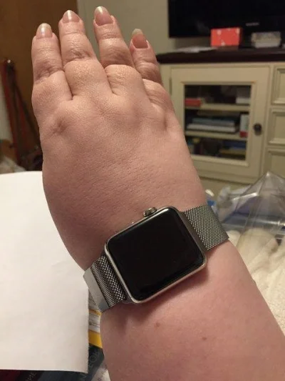 DziadekAlzheimer - Kupiłem swojej dziewczynie (mirabelce, swoją drogą) apple watch, n...