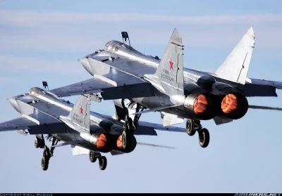 lastmanstanding - MiG-31

#aircraftboners #mig31 #czerwonastronamocy