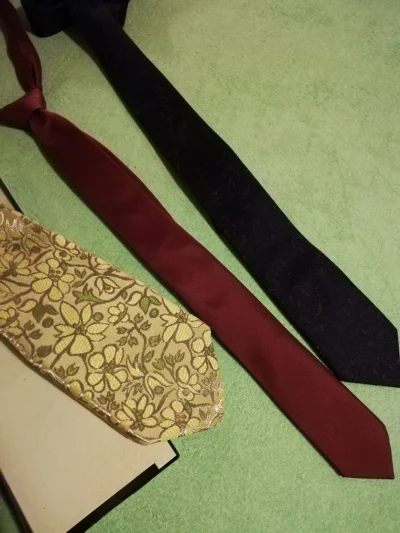 Szamanmati - Robiłem sobie porządek w szafce i znalazłem krawat, który dała mi babcia...