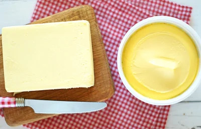 BlueFeather - #maslo czy #margaryna?
#ankieta

Ja wybieram masło, ponieważ jest sm...