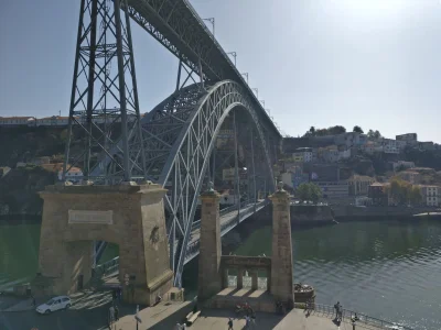 gorush - Duży ten most ( ͡° ͜ʖ ͡°)

#gorushwpodrozy #porto #portugalia #podrozujzwyko...