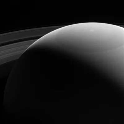 Elthiryel - Zdjęcie to zostało zrobione przez sondę Cassini w świetle fioletowym 28 p...
