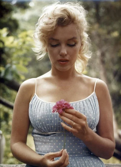 janek_kenaj - Norma Jeane Mortenson czyli Marilyn Monroe.
#ladnapani #marilynmonroe ...