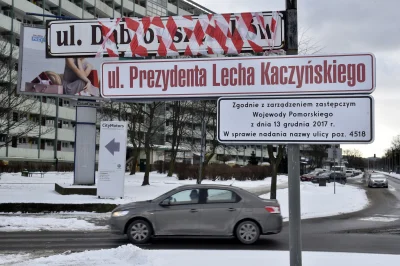 q.....q - Eh, a mogła być Przymorska albo Biały Dwór. Mieszkańcy chcieli tych nazw. N...