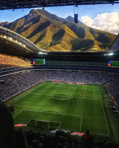 PanKara - [ #pilkanozna ] [ #stadiony ]

Stadion w Monterrey (｡◕‿‿◕｡)