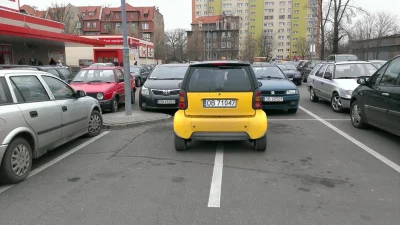 a.....1 - @Kresse: A bo to kierowcy Smartów lepiej parkują?