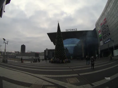 Krachu - Znacie te miasta pełne prestiżu, blichtru i luksusu? No, to Katowice to tota...