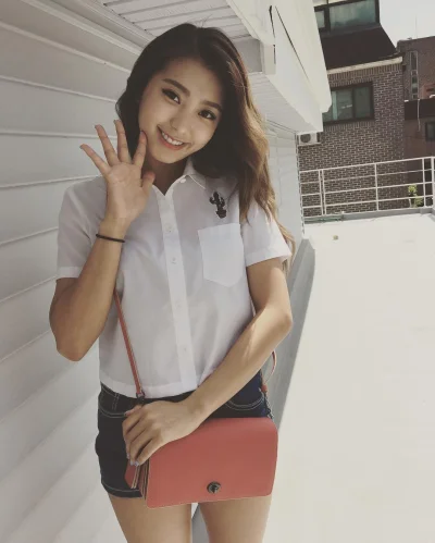 Bager - #bora #sistar #koreanka