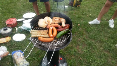N.....h - Mmmm kiełbaski ( ͡º ͜ʖ͡º)

#krk #weekend #barbecue #bagry