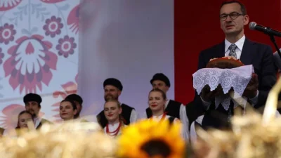 AlmostDivine - Premier Morawiecki wraz z ministrem Ardanowskim przyjechali do Kolna, ...