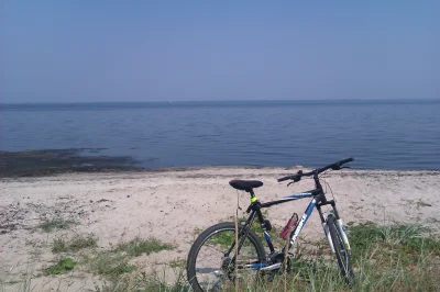Anorax - Dzisiejsza wycieczka rowerowa nad zatokę koło Rzucewa :-)

W komentarzu zd...