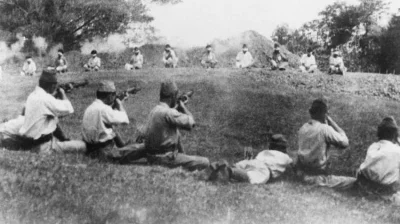 myrmekochoria - Japońscy żołnierze używają jeńców (Sikhowie) jako celów strzelniczych...