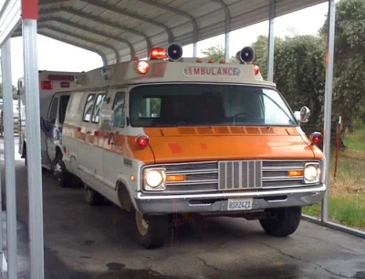 aleosohozi - 1974 Dodge B300 Superior (widebody ambulance)
#americancars #ambulans