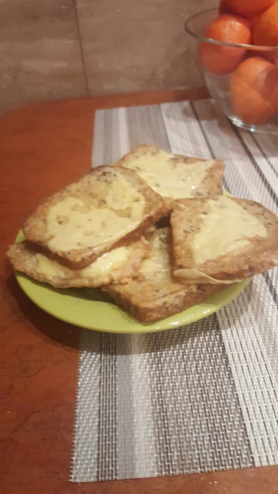 Jasik123 - @Splendor: sadzone to nie są, ale chleb w jajku też prawilny ( ͡° ͜ʖ ͡°)