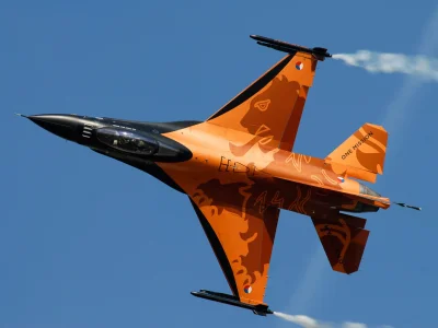 przyzwoity - Holenderskie F16 miały piękne barwy