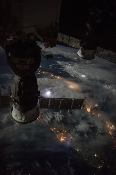 empe - MEGA!

ISS049e004943 (09/18/2016) --- The International Space Station flies ...
