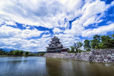 Lookazz - > Matsumoto Castle, Nagano, Japan.
 A.K.A. "Crow Castle"

#dzaponialokaca...