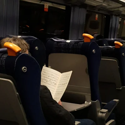 motaboy - @myrmekochoria: uwielbiam czytać w pociągu - gdzie to można dostać?