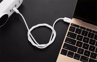 duxrm - PISEN Micro USB Charging and data transferring cable
Długość: 0,8m
Kolor: C...